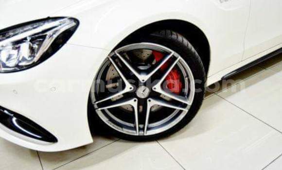 Buy Used Mercedes‒Benz C-klasse AMG White Car in Harare in Harare Buy Used Mercedes‒Benz C-klasse AMG White Car in Harare in Harare