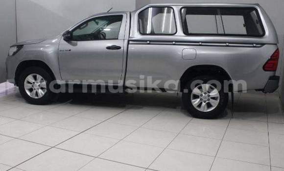 Tenga Tsaru Toyota Hilux Sirivha Mota in Harare in Harare Tenga Tsaru Toyota Hilux Sirivha Mota in Harare in Harare