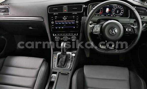 Tenga Tsaru Volkswagen Golf R Tsvuku Mota in Harare in Harare Tenga Tsaru Volkswagen Golf R Tsvuku Mota in Harare in Harare