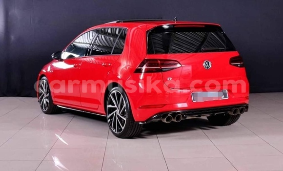Tenga Tsaru Volkswagen Golf R Tsvuku Mota in Harare in Harare Tenga Tsaru Volkswagen Golf R Tsvuku Mota in Harare in Harare