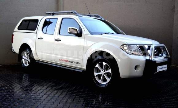Tenga Tsaru Nissan Navara Chena Mota in Harare in Harare Tenga Tsaru Nissan Navara Chena Mota in Harare in Harare