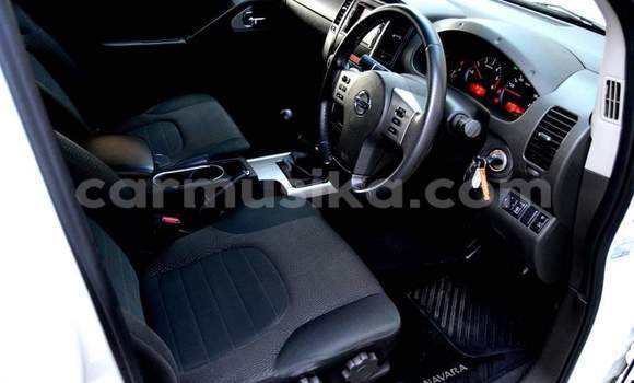 Tenga Tsaru Nissan Navara Chena Mota in Harare in Harare Tenga Tsaru Nissan Navara Chena Mota in Harare in Harare