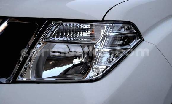 Tenga Tsaru Nissan Navara Chena Mota in Harare in Harare Tenga Tsaru Nissan Navara Chena Mota in Harare in Harare