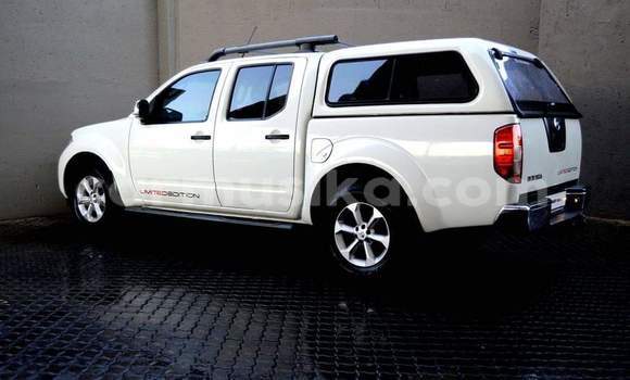 Tenga Tsaru Nissan Navara Chena Mota in Harare in Harare Tenga Tsaru Nissan Navara Chena Mota in Harare in Harare