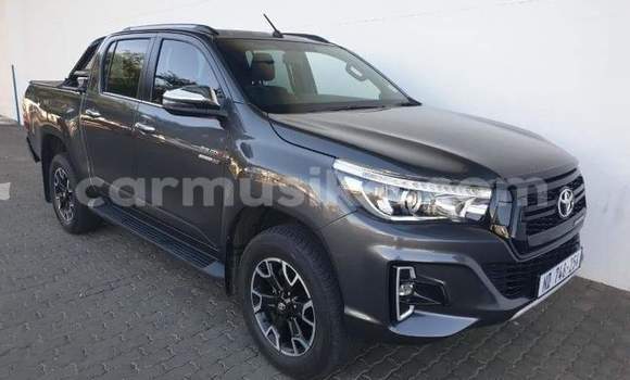 Tenga Tsaru Toyota Hilux Zvimwe Mota in Harare in Harare Tenga Tsaru Toyota Hilux Zvimwe Mota in Harare in Harare