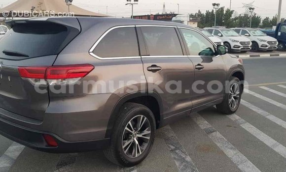 Tenga Imported Toyota Highlander Zvimwe Mota in Import - Dubai in Harare Tenga Imported Toyota Highlander Zvimwe Mota in Import - Dubai in Harare