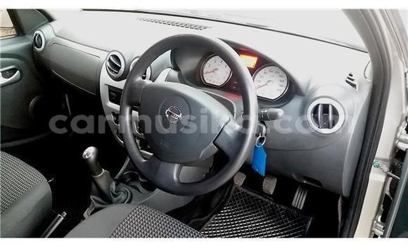 Acheter Occasion Voiture Nissan NV200 Gris à Harare, Harare Acheter Occasion Voiture Nissan NV200 Gris à Harare, Harare