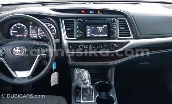 Tenga Imported Toyota Highlander Zvimwe Mota in Import - Dubai in Harare Tenga Imported Toyota Highlander Zvimwe Mota in Import - Dubai in Harare