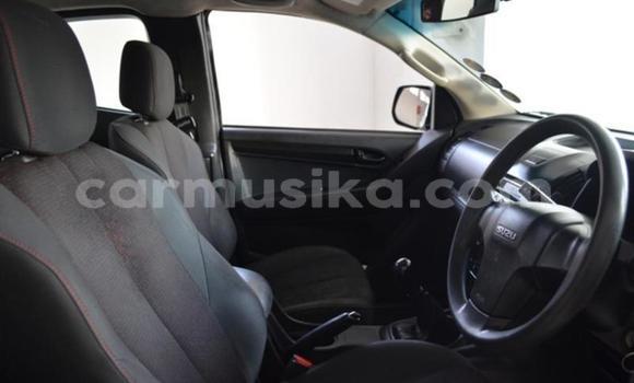 Acheter Occasion Voiture Isuzu KB Blanc à Harare, Harare Acheter Occasion Voiture Isuzu KB Blanc à Harare, Harare
