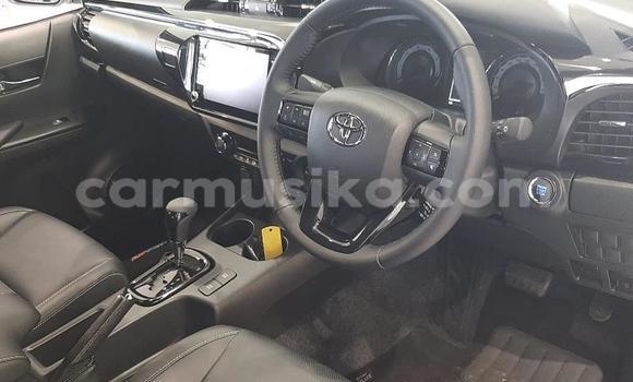 Nunua Ilio tumika Toyota Hilux Nyeupe Gari ndani ya Beitbridge nchini Matabeleland Kusini Nunua Ilio tumika Toyota Hilux Nyeupe Gari ndani ya Beitbridge nchini Matabeleland Kusini