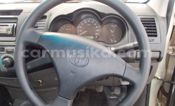 Acheter Occasion Voiture Toyota Hilux Marron à Beitbridge, Matabeleland South Acheter Occasion Voiture Toyota Hilux Marron à Beitbridge, Matabeleland South