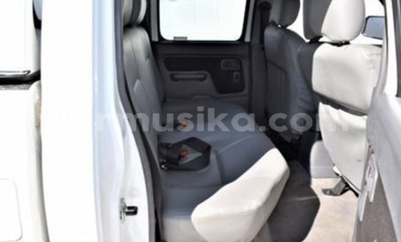Acheter Occasion Voiture Nissan Hardbody Blanc à Beitbridge, Matabeleland South Acheter Occasion Voiture Nissan Hardbody Blanc à Beitbridge, Matabeleland South