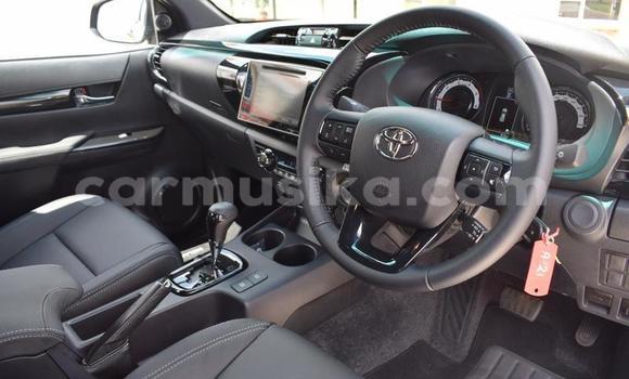 Acheter Occasion Voiture Toyota Hilux Noir à Beitbridge, Matabeleland South Acheter Occasion Voiture Toyota Hilux Noir à Beitbridge, Matabeleland South