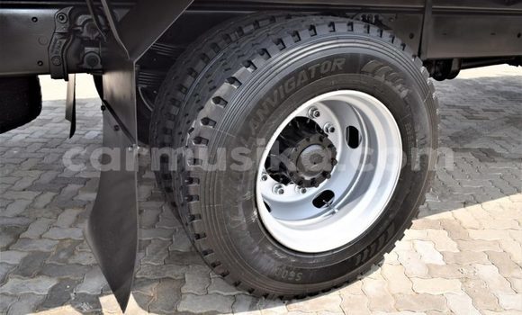 Acheter Occasion Utilitaire Hino 300 Series Blanc à Beitbridge, Matabeleland South Acheter Occasion Utilitaire Hino 300 Series Blanc à Beitbridge, Matabeleland South