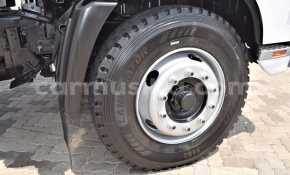 Acheter Occasion Utilitaire Hino 300 Series Blanc à Beitbridge, Matabeleland South Acheter Occasion Utilitaire Hino 300 Series Blanc à Beitbridge, Matabeleland South