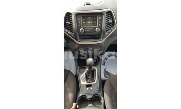 Tenga Imported Jeep Cherokee Bhuruu Mota in Import - Dubai in Harare Tenga Imported Jeep Cherokee Bhuruu Mota in Import - Dubai in Harare