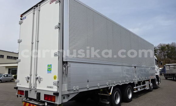 Acheter Occasion Utilitaire Nissan UD Blanc à Beitbridge, Matabeleland South Acheter Occasion Utilitaire Nissan UD Blanc à Beitbridge, Matabeleland South