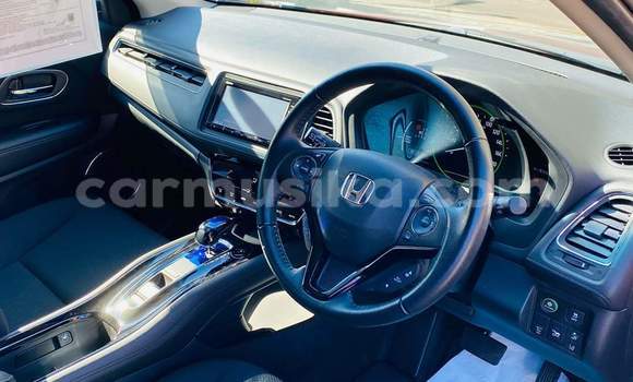 Tenga Tsaru Honda Vezel Tsvuku Mota in Harare in Harare Tenga Tsaru Honda Vezel Tsvuku Mota in Harare in Harare