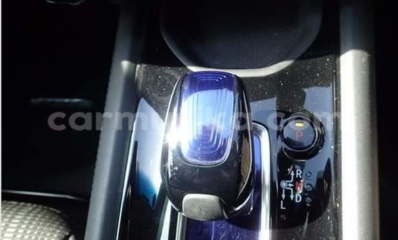 Buy Used Honda Vezel White Car in Harare in Harare Buy Used Honda Vezel White Car in Harare in Harare