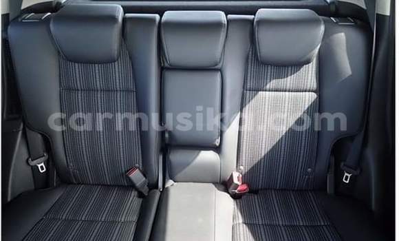 Buy Used Honda Vezel White Car in Harare in Harare Buy Used Honda Vezel White Car in Harare in Harare