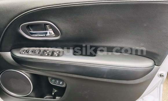 Acheter Occasion Voiture Honda Vezel Gris à Beitbridge, Matabeleland South Acheter Occasion Voiture Honda Vezel Gris à Beitbridge, Matabeleland South