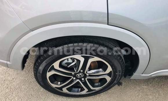 Acheter Occasion Voiture Honda Vezel Gris à Beitbridge, Matabeleland South Acheter Occasion Voiture Honda Vezel Gris à Beitbridge, Matabeleland South