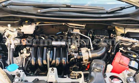 Buy Used Honda Fit Blue Car in Beitbridge in Matabeleland South Buy Used Honda Fit Blue Car in Beitbridge in Matabeleland South