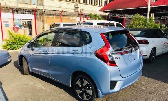 Buy Used Honda Fit Blue Car in Beitbridge in Matabeleland South Buy Used Honda Fit Blue Car in Beitbridge in Matabeleland South