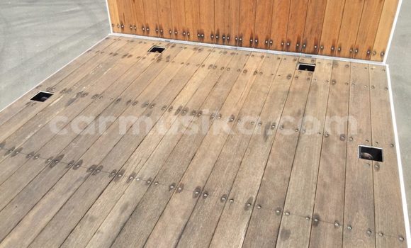 Buy Used Nissan UD White Truck in Beitbridge in Matabeleland South Buy Used Nissan UD White Truck in Beitbridge in Matabeleland South