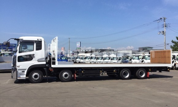 Buy Used Nissan UD White Truck in Beitbridge in Matabeleland South Buy Used Nissan UD White Truck in Beitbridge in Matabeleland South