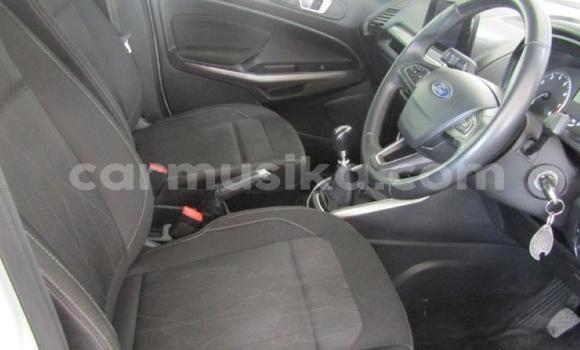 Acheter Occasion Voiture Ford EcoSport Blanc à Beitbridge, Matabeleland South Acheter Occasion Voiture Ford EcoSport Blanc à Beitbridge, Matabeleland South