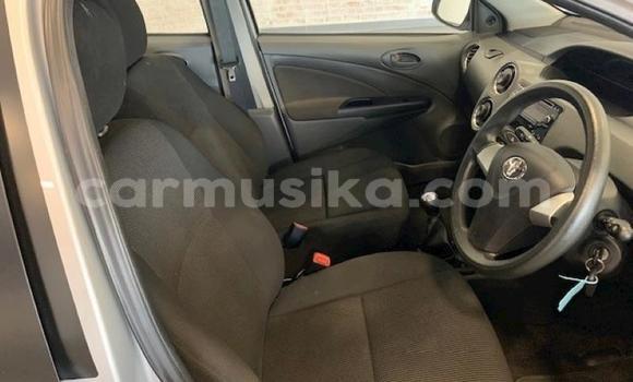 Acheter Occasion Voiture Toyota Etios Gris à Beitbridge, Matabeleland South Acheter Occasion Voiture Toyota Etios Gris à Beitbridge, Matabeleland South