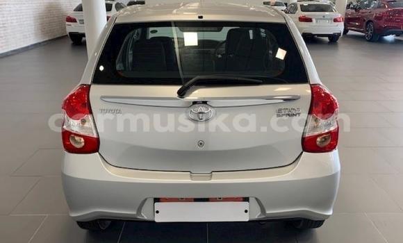 Acheter Occasion Voiture Toyota Etios Gris à Beitbridge, Matabeleland South Acheter Occasion Voiture Toyota Etios Gris à Beitbridge, Matabeleland South