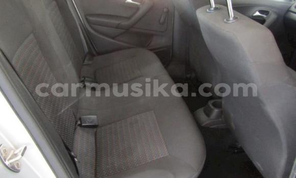 Tenga Tsaru Volkswagen Polo Sirivha Mota in Beitbridge in Matabeleland South Tenga Tsaru Volkswagen Polo Sirivha Mota in Beitbridge in Matabeleland South