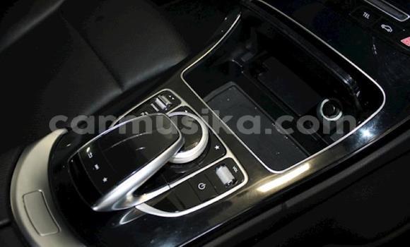 Nunua Ilio tumika Mercedes‒Benz C–Class Nyeupe Gari ndani ya Beitbridge nchini Matabeleland Kusini Nunua Ilio tumika Mercedes‒Benz C–Class Nyeupe Gari ndani ya Beitbridge nchini Matabeleland Kusini