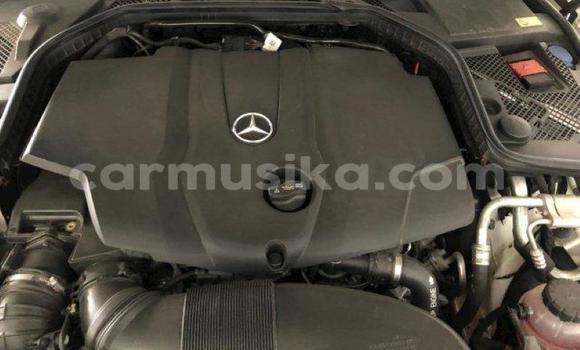 Acheter Occasion Voiture Mercedes‒Benz C–Class Blanc à Beitbridge, Matabeleland South Acheter Occasion Voiture Mercedes‒Benz C–Class Blanc à Beitbridge, Matabeleland South