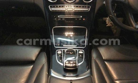 Acheter Occasion Voiture Mercedes‒Benz C–Class Blanc à Beitbridge, Matabeleland South Acheter Occasion Voiture Mercedes‒Benz C–Class Blanc à Beitbridge, Matabeleland South