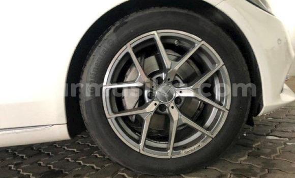 Acheter Occasion Voiture Mercedes‒Benz C–Class Blanc à Beitbridge, Matabeleland South Acheter Occasion Voiture Mercedes‒Benz C–Class Blanc à Beitbridge, Matabeleland South