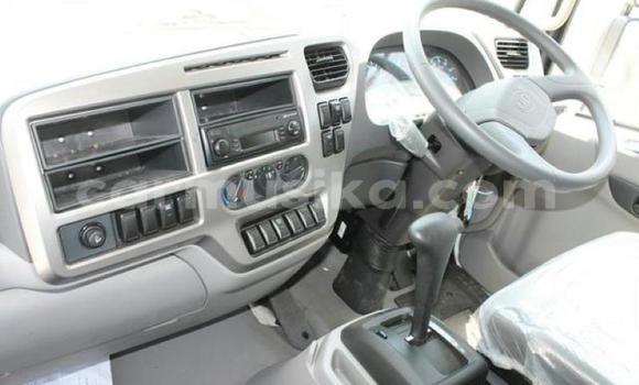 Acheter Occasion Utilitaire Nissan UD Blanc à Beitbridge, Matabeleland South Acheter Occasion Utilitaire Nissan UD Blanc à Beitbridge, Matabeleland South