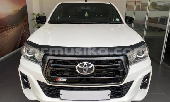 Acheter Occasion Voiture Toyota Hilux Blanc à Beitbridge, Matabeleland South Acheter Occasion Voiture Toyota Hilux Blanc à Beitbridge, Matabeleland South