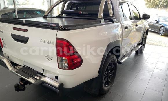 Acheter Occasion Voiture Toyota Hilux Blanc à Beitbridge, Matabeleland South Acheter Occasion Voiture Toyota Hilux Blanc à Beitbridge, Matabeleland South