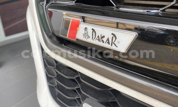 Acheter Occasion Voiture Toyota Hilux Blanc à Beitbridge, Matabeleland South Acheter Occasion Voiture Toyota Hilux Blanc à Beitbridge, Matabeleland South