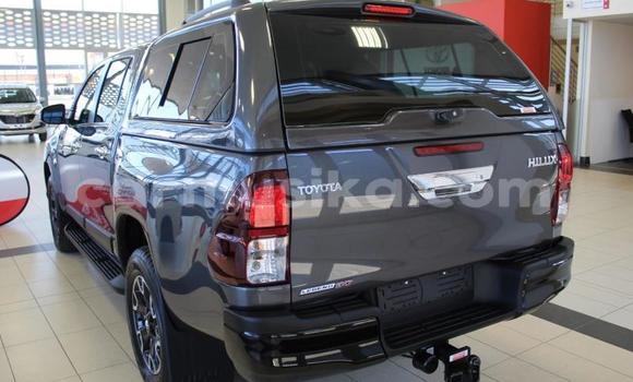 Acheter Occasion Voiture Toyota Hilux Gris à Beitbridge, Matabeleland South Acheter Occasion Voiture Toyota Hilux Gris à Beitbridge, Matabeleland South