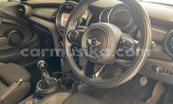 Acheter Occasion Voiture MINI Cooper Gris à Beitbridge, Matabeleland South Acheter Occasion Voiture MINI Cooper Gris à Beitbridge, Matabeleland South