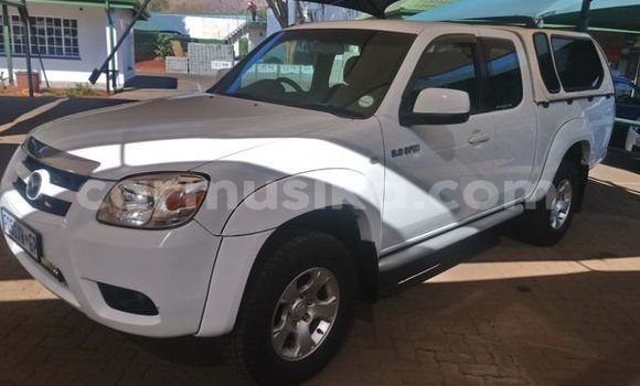 Acheter Occasion Voiture Mazda BT-50 Blanc à Beitbridge, Matabeleland South Acheter Occasion Voiture Mazda BT-50 Blanc à Beitbridge, Matabeleland South