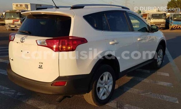 Tenga Imported Toyota RAV4 Chena Mota in Import - Dubai in Harare Tenga Imported Toyota RAV4 Chena Mota in Import - Dubai in Harare