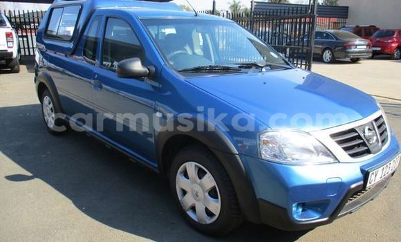 Buy Used Nissan NP 300 Blue Car in Beitbridge in Matabeleland South