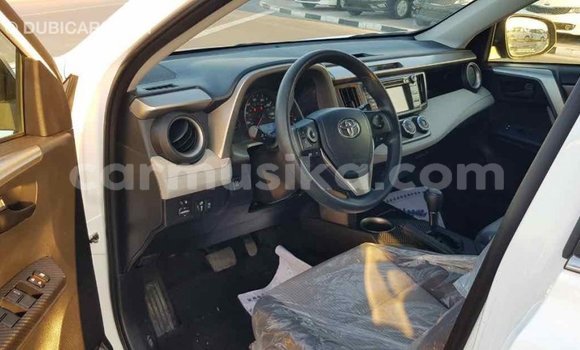 Tenga Imported Toyota RAV4 Chena Mota in Import - Dubai in Harare Tenga Imported Toyota RAV4 Chena Mota in Import - Dubai in Harare
