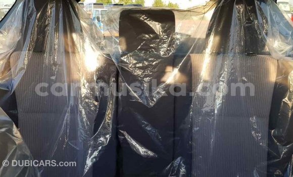 Tenga Imported Toyota RAV4 Chena Mota in Import - Dubai in Harare Tenga Imported Toyota RAV4 Chena Mota in Import - Dubai in Harare