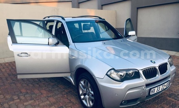 Tenga Tsaru BMW X3 Sirivha Mota in Harare in Harare